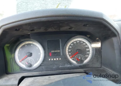 2014 Ram 1500 St z USA, uszkodzony, nr VIN 1C6RR7FT0ES351811